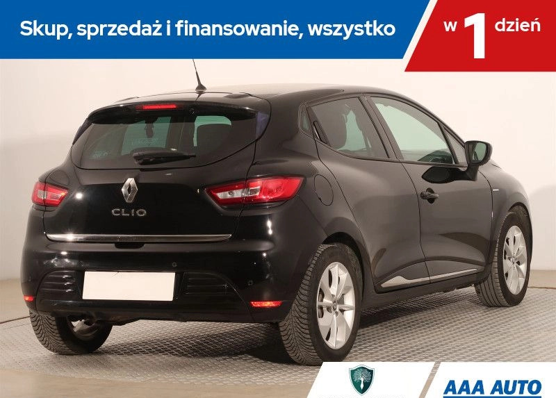 Renault Clio cena 36000 przebieg: 94894, rok produkcji 2017 z Radzyń Chełmiński małe 352